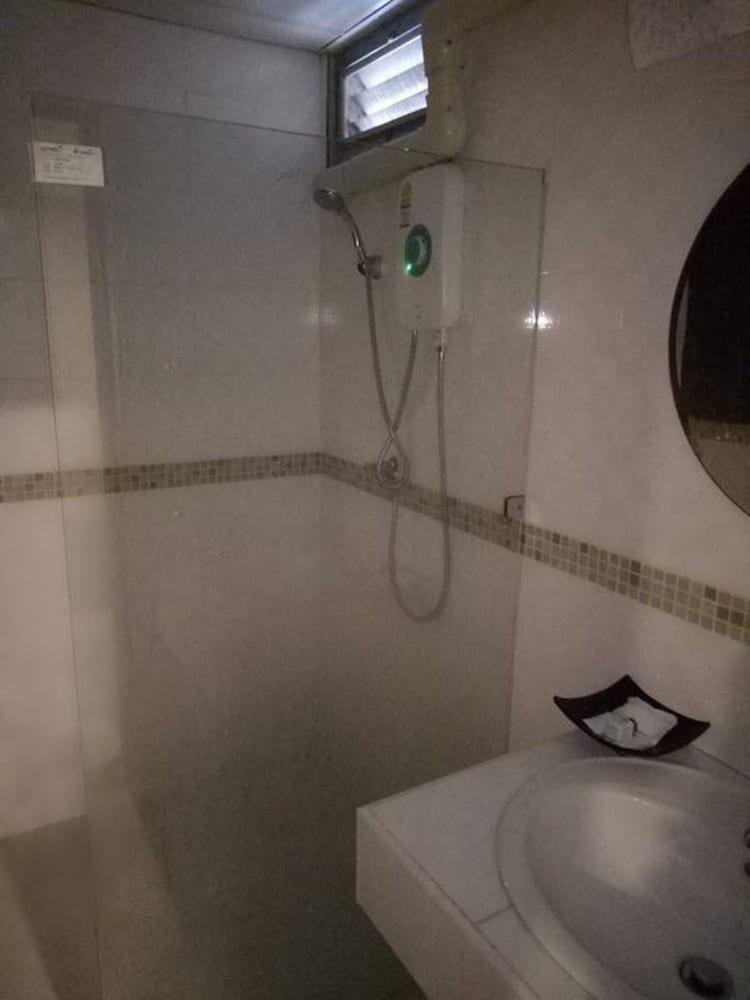 Tongpoon Hotel Bangkok Eksteriør bilde