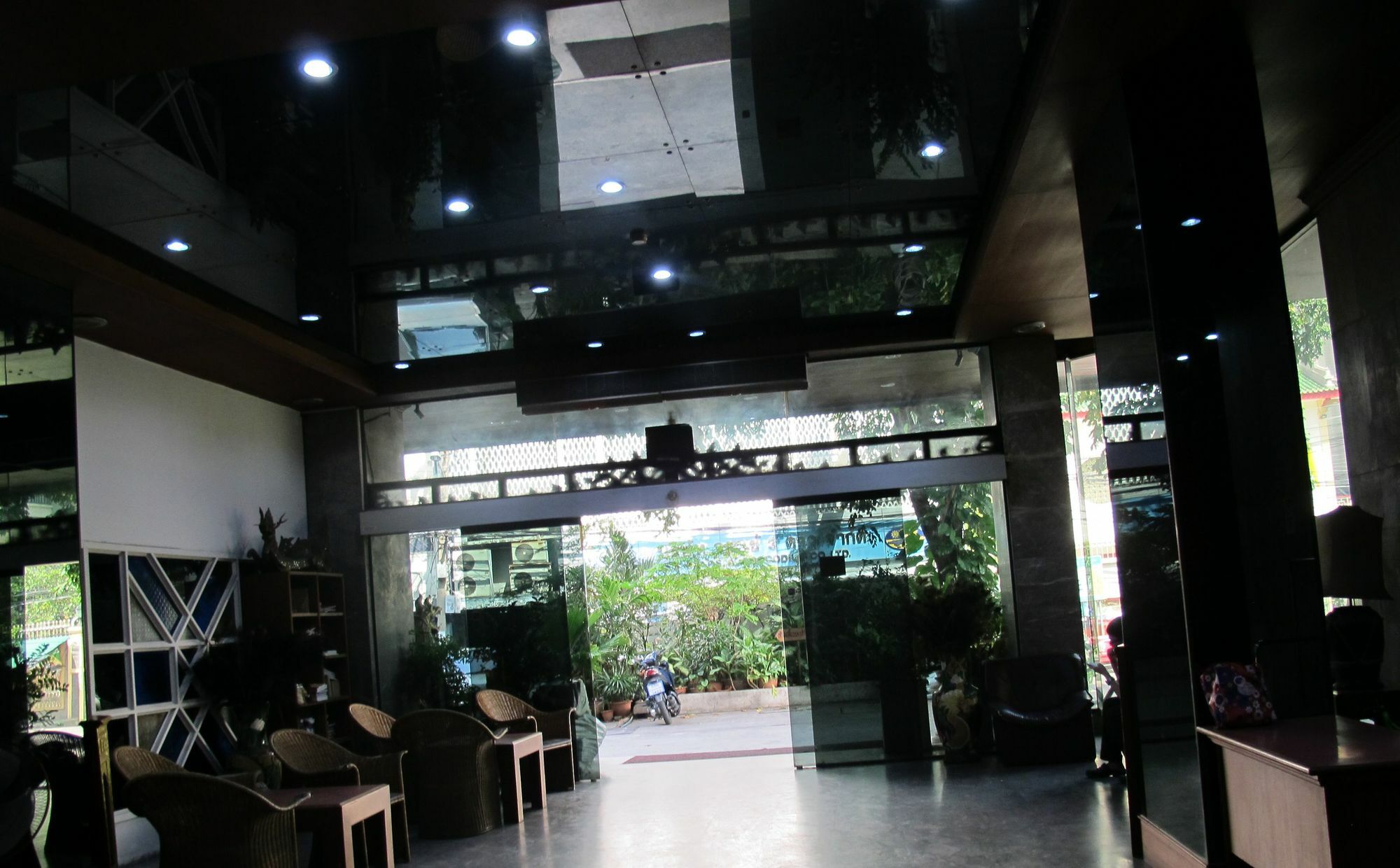 Tongpoon Hotel Bangkok Eksteriør bilde